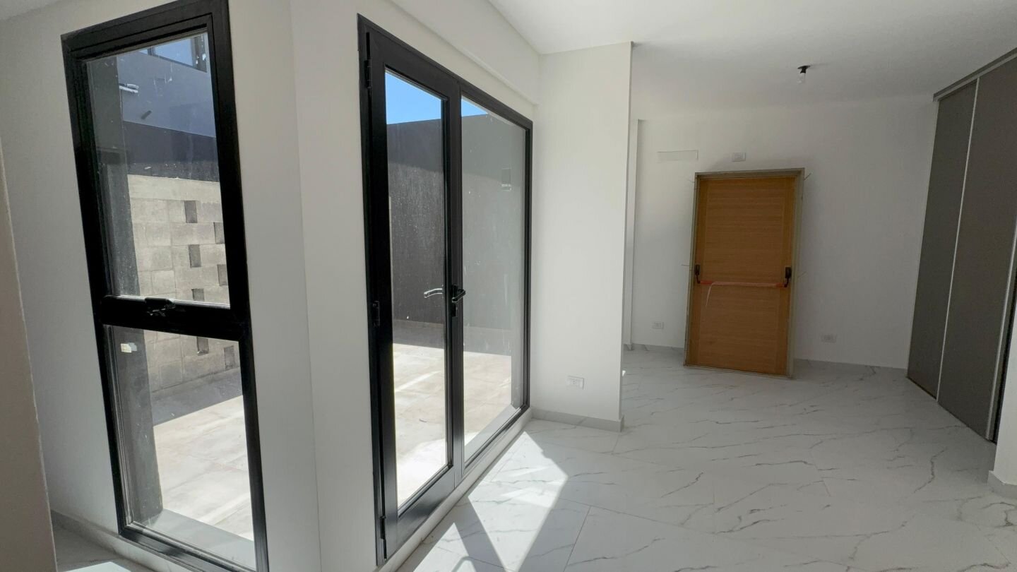 Departamento a estrenar en venta. Monoambiente con patio. Parrillas y Solarium. - 2