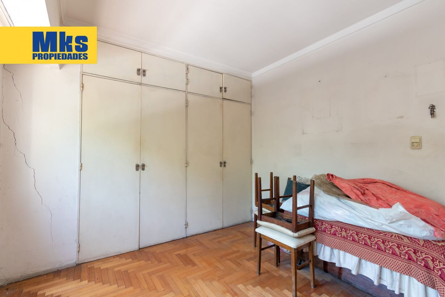 Venta. 4 ambientes. Balcón al frente. Patio. Súper luminoso. - 15