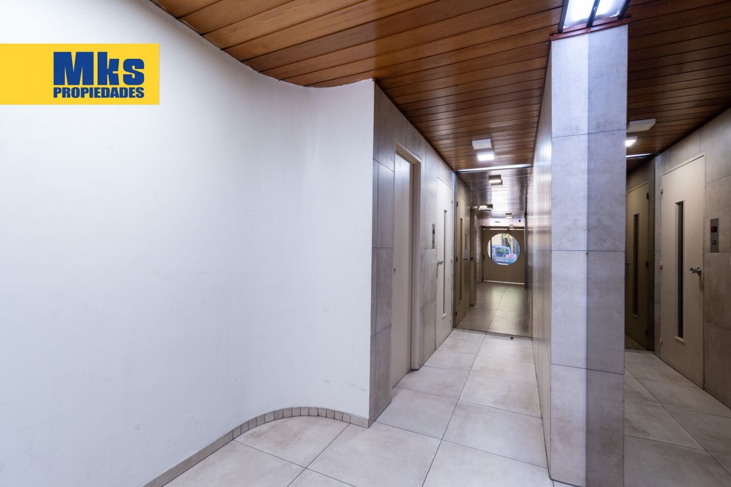 Venta. 4 ambientes. Balcón al frente. Patio. Súper luminoso. - 22