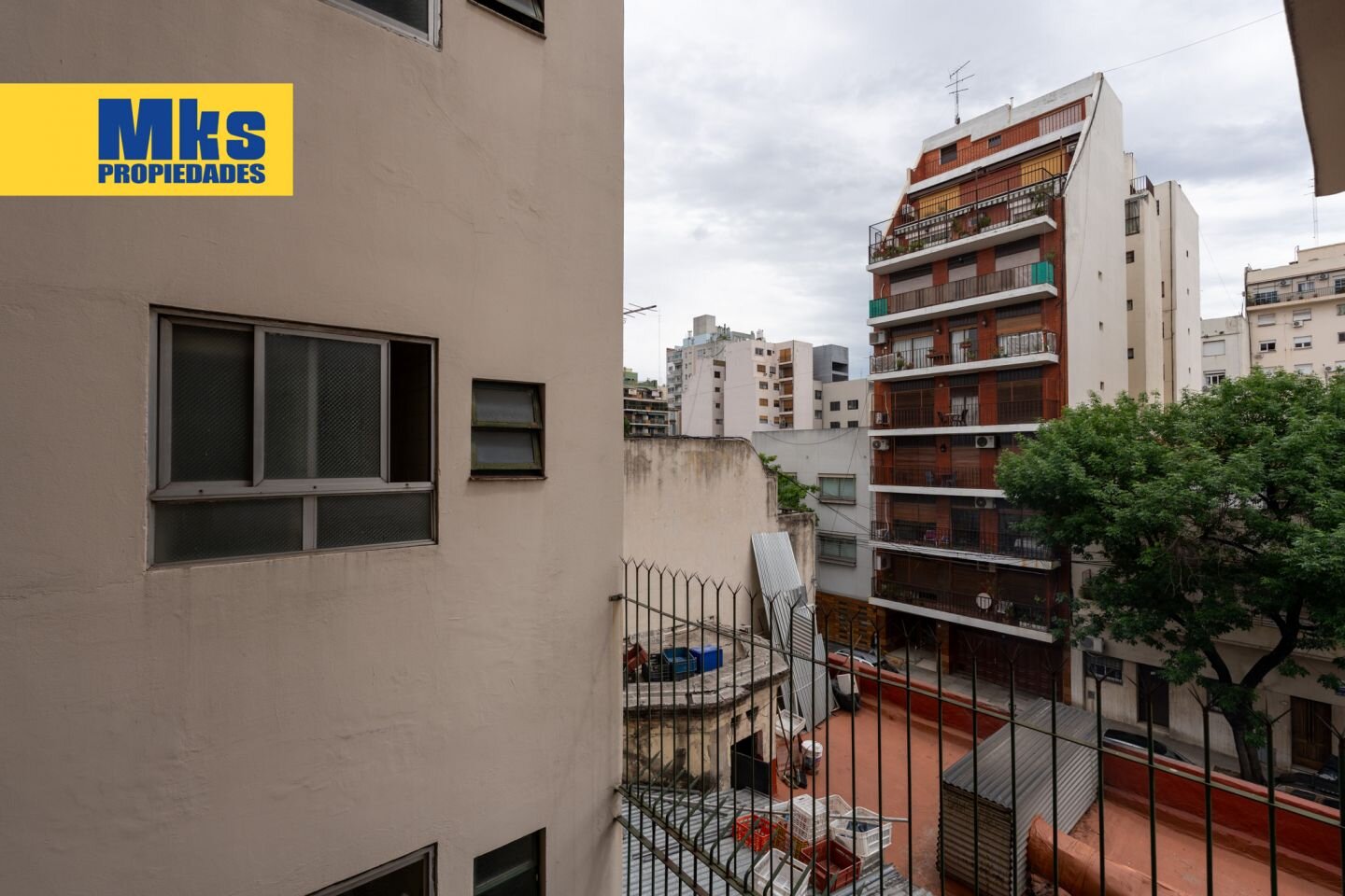 Departamento en venta. 4 ambientes c/dep. Balcon aterrazado - 28
