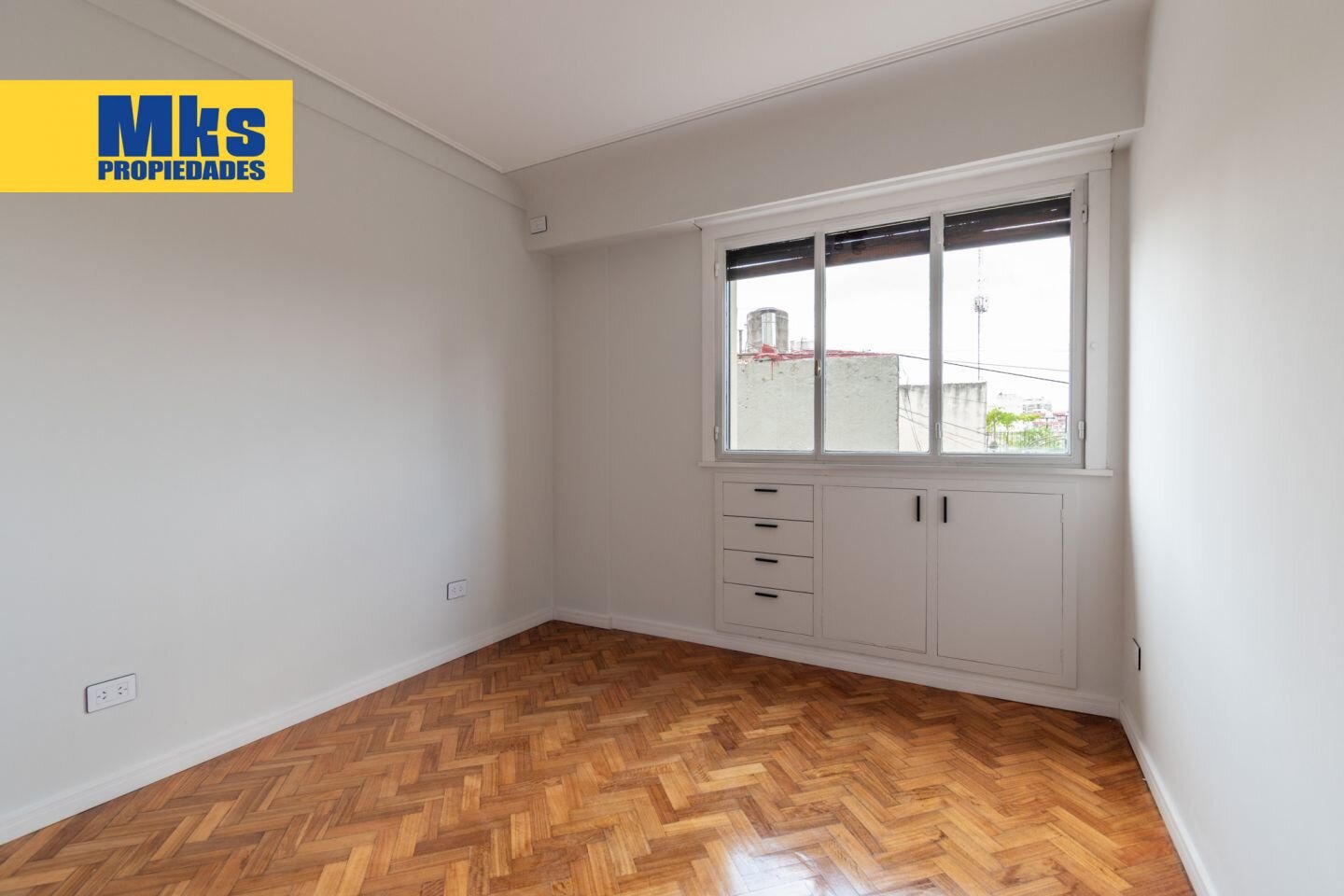 3 Ambientes con balcón. Reciclado a nuevo. Av Montes de Oca, Barracas. - 13