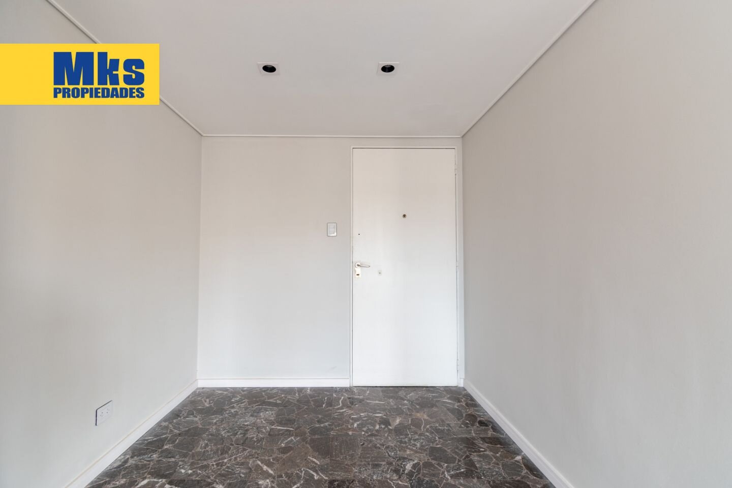 3 Ambientes con balcón. Reciclado a nuevo. Av Montes de Oca, Barracas. - 32