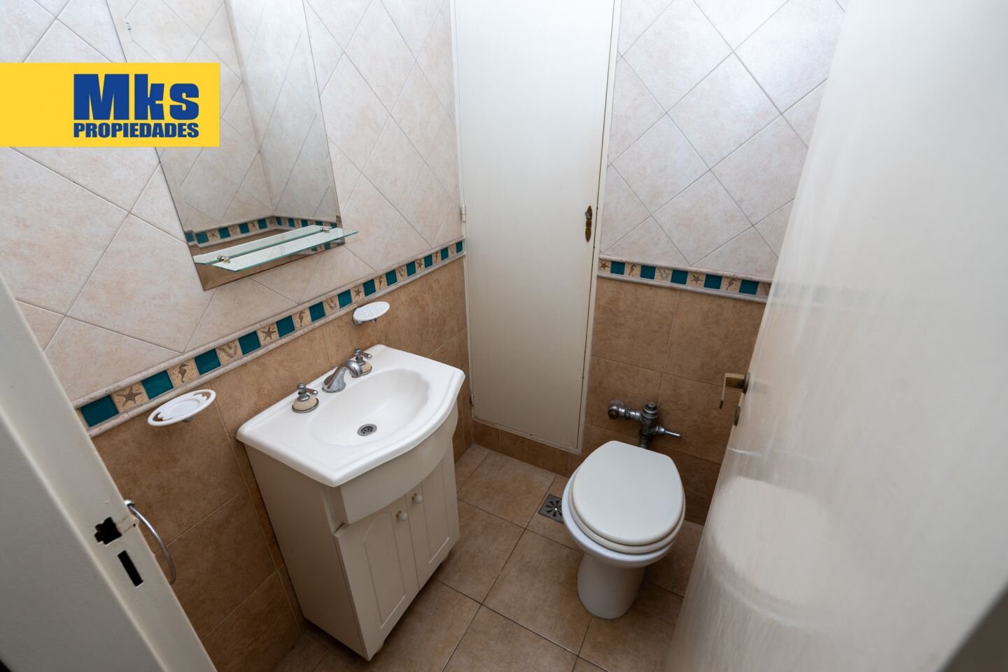 Venta, departamento de 4 ambientes. Semipiso, sobre Av. Mitre. Vista Abierta. - 14