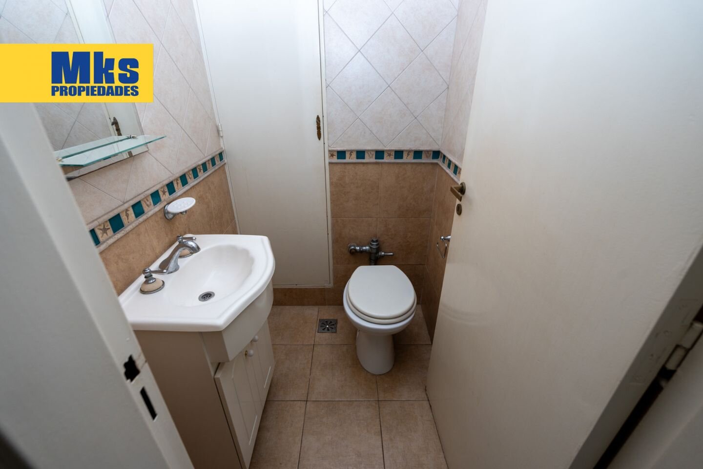 Venta, departamento de 4 ambientes. Semipiso, sobre Av. Mitre. Vista Abierta. - 15