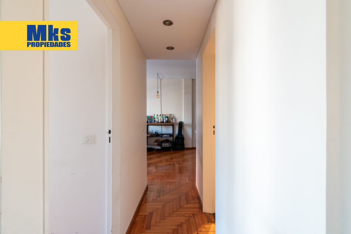 Venta. 4 ambientes con dependencia. Al frente. - 27