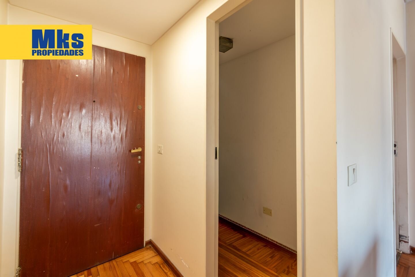 Venta. 4 ambientes con dependencia. Al frente. - 28