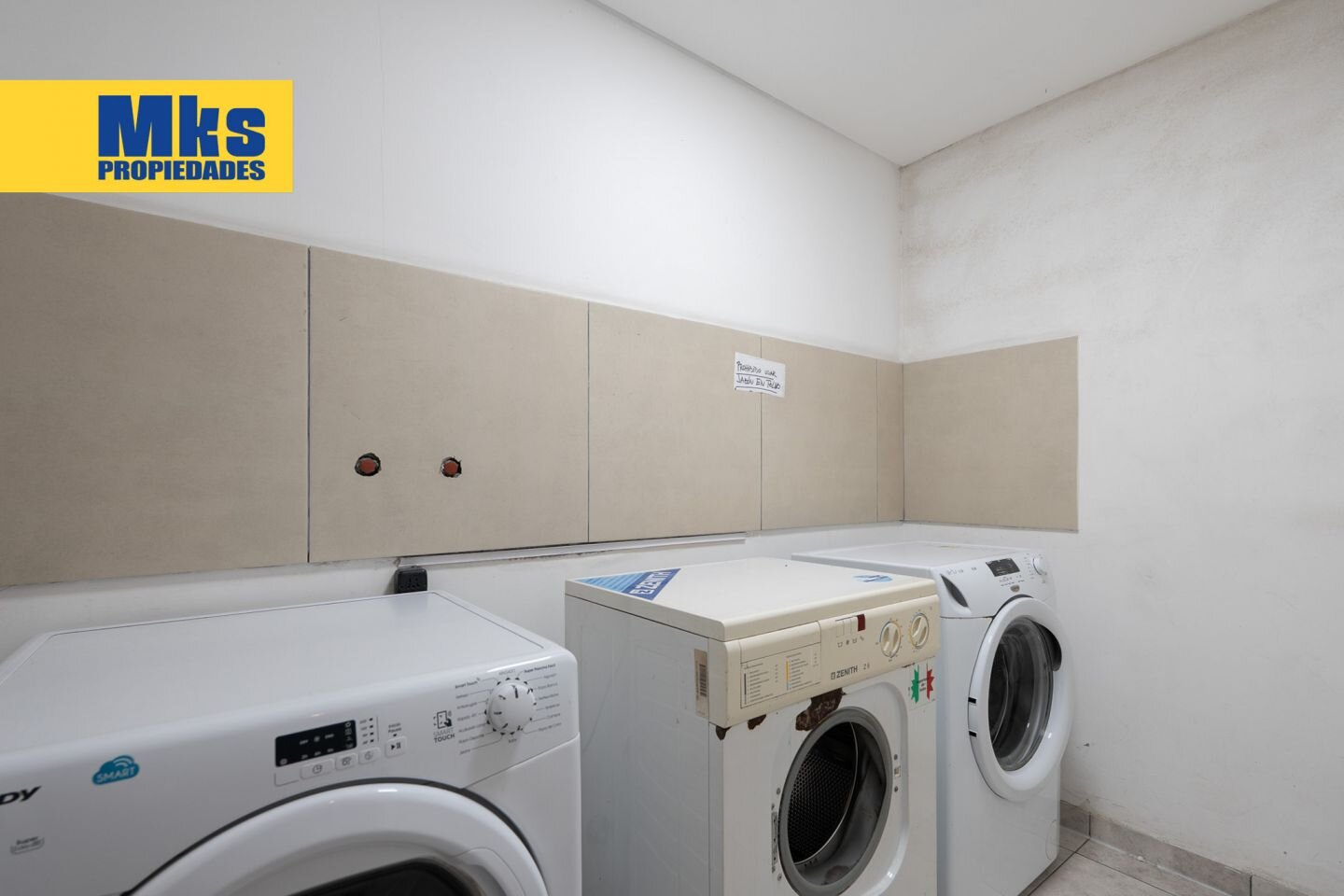 Azara y Cnel Salvadores - Venta. Departamento 2 ambientes con cochera. - 22
