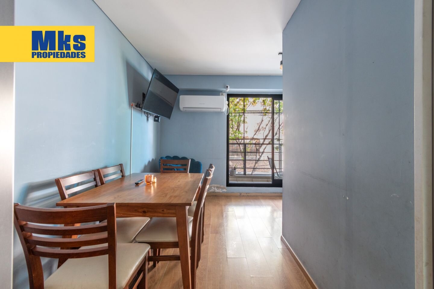 Azara y Cnel Salvadores - Venta. Departamento 2 ambientes con cochera. - 2