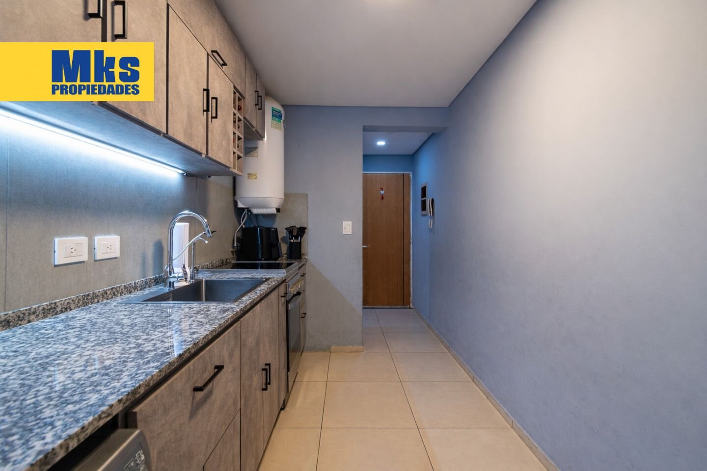 Azara y Cnel Salvadores - Venta. Departamento 2 ambientes con cochera. - 6