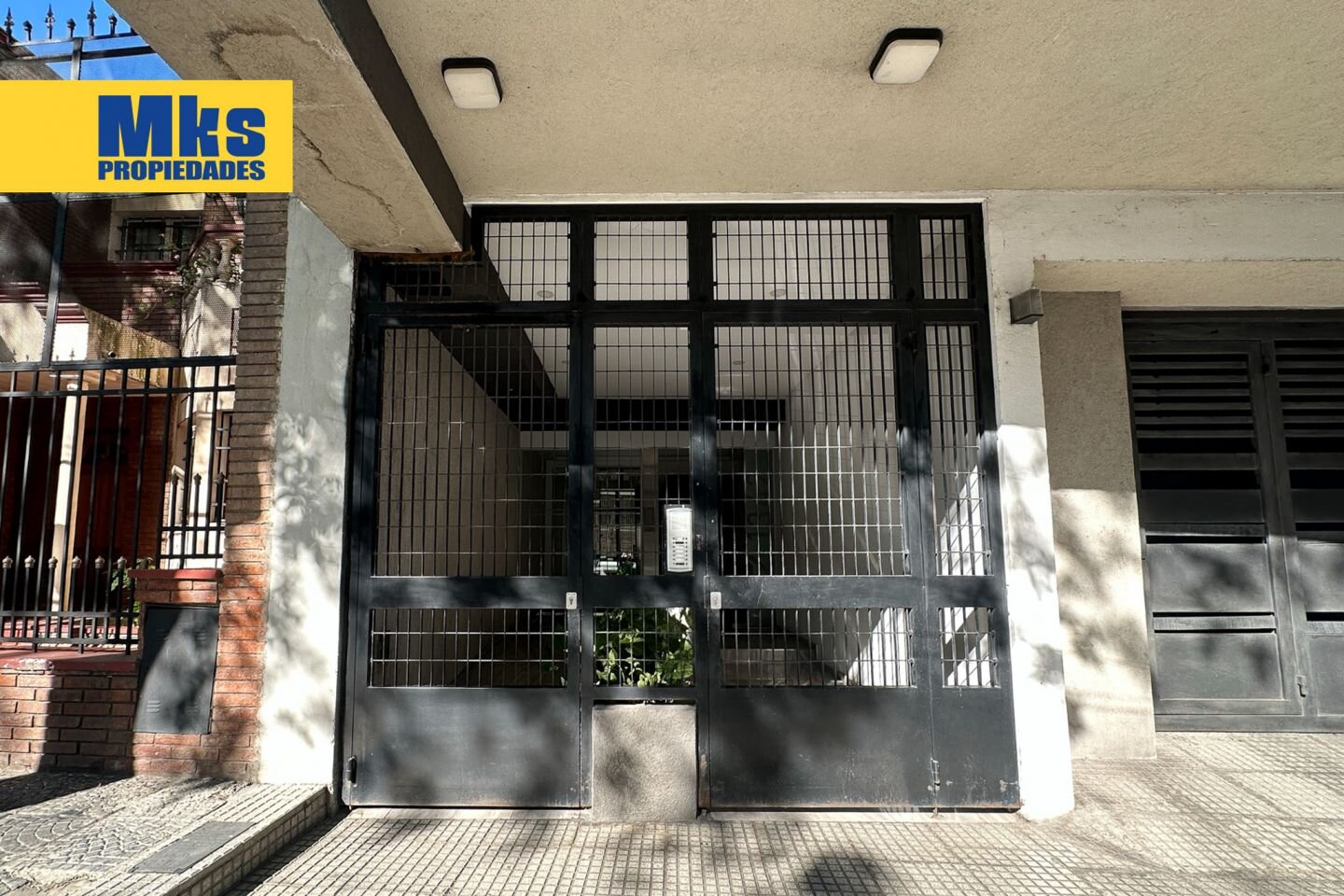 Azara y Cnel Salvadores - Venta. Departamento 2 ambientes con cochera. - 26