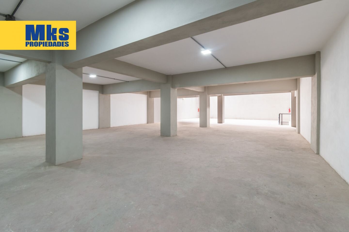 Alquiler. Oficinas. Terraza y cochera. - 12
