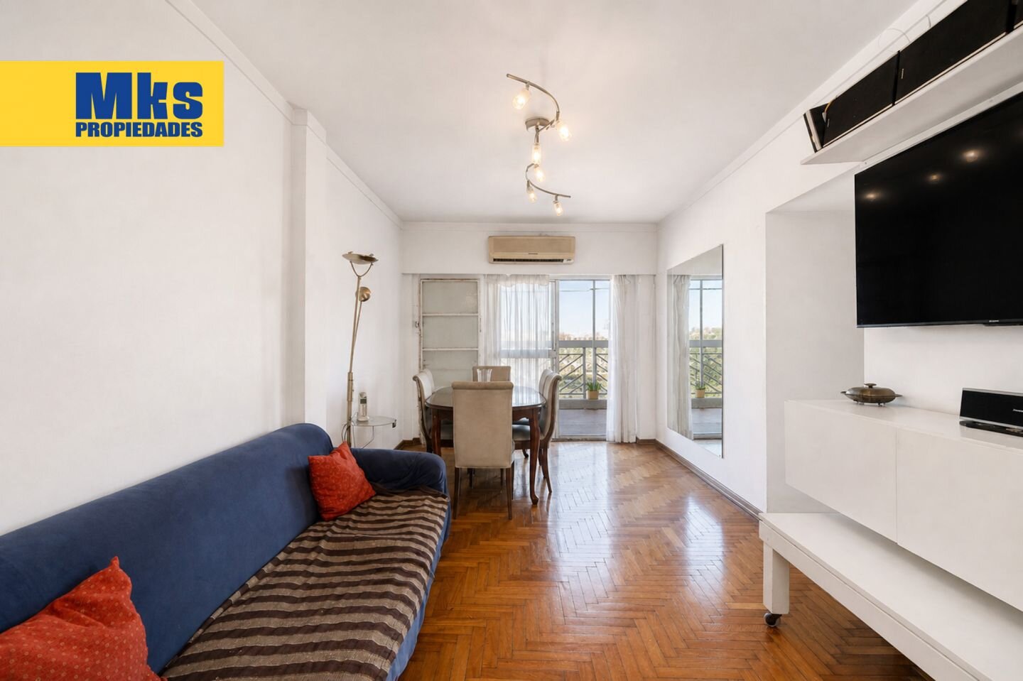 Venta. Departamento. 4 ambientes. Balcon Aterrazado. - 2