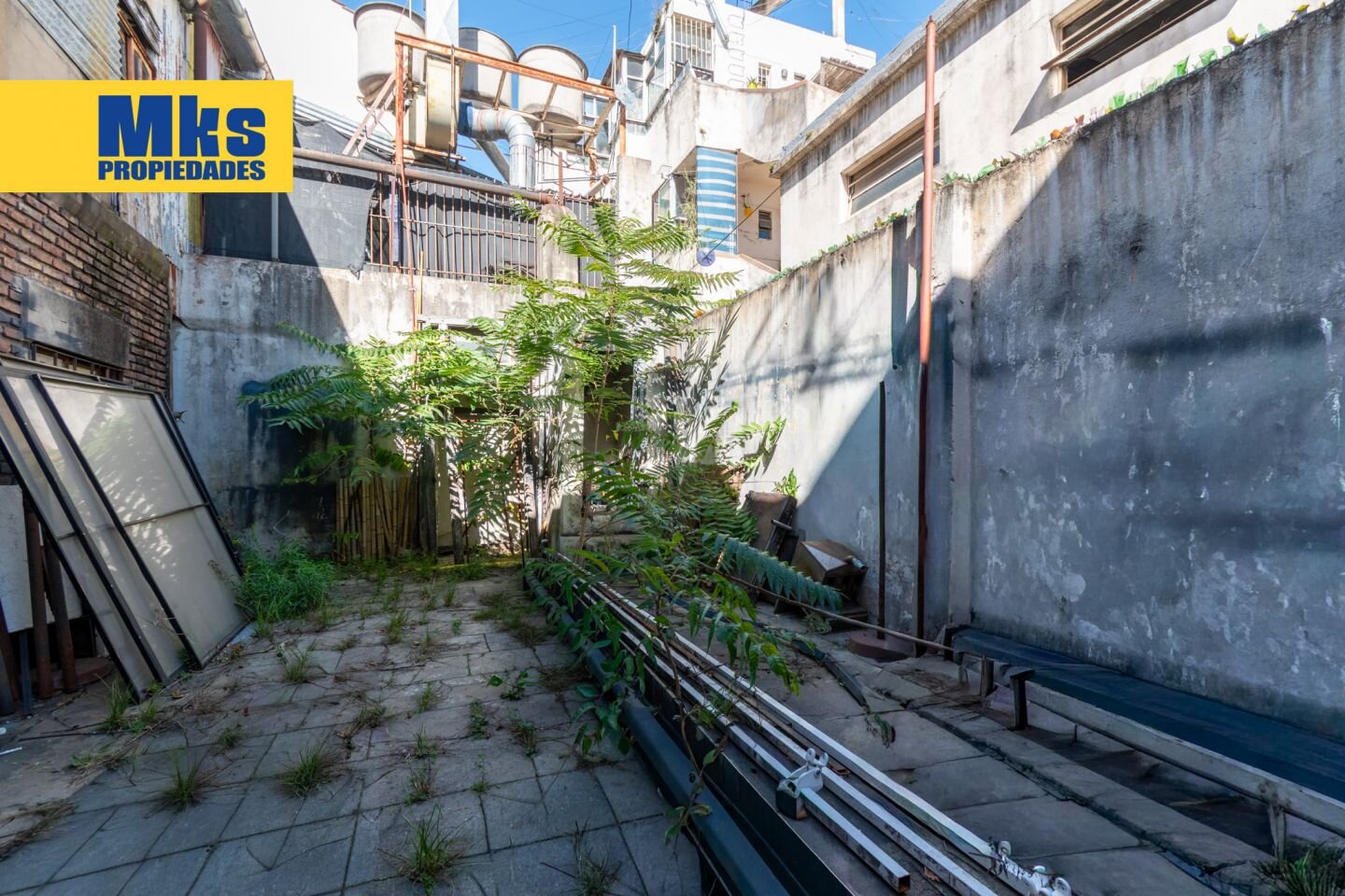 Lote en venta en La Boca. 9,23 x 12,05. 449 m2 vendibles - 12