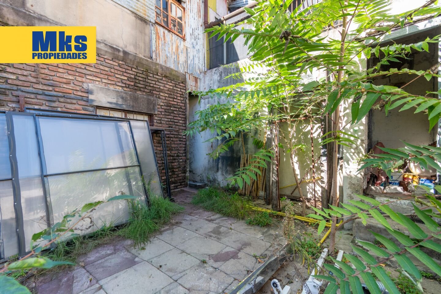 Lote en venta en La Boca. 9,23 x 12,05. 449 m2 vendibles - 10