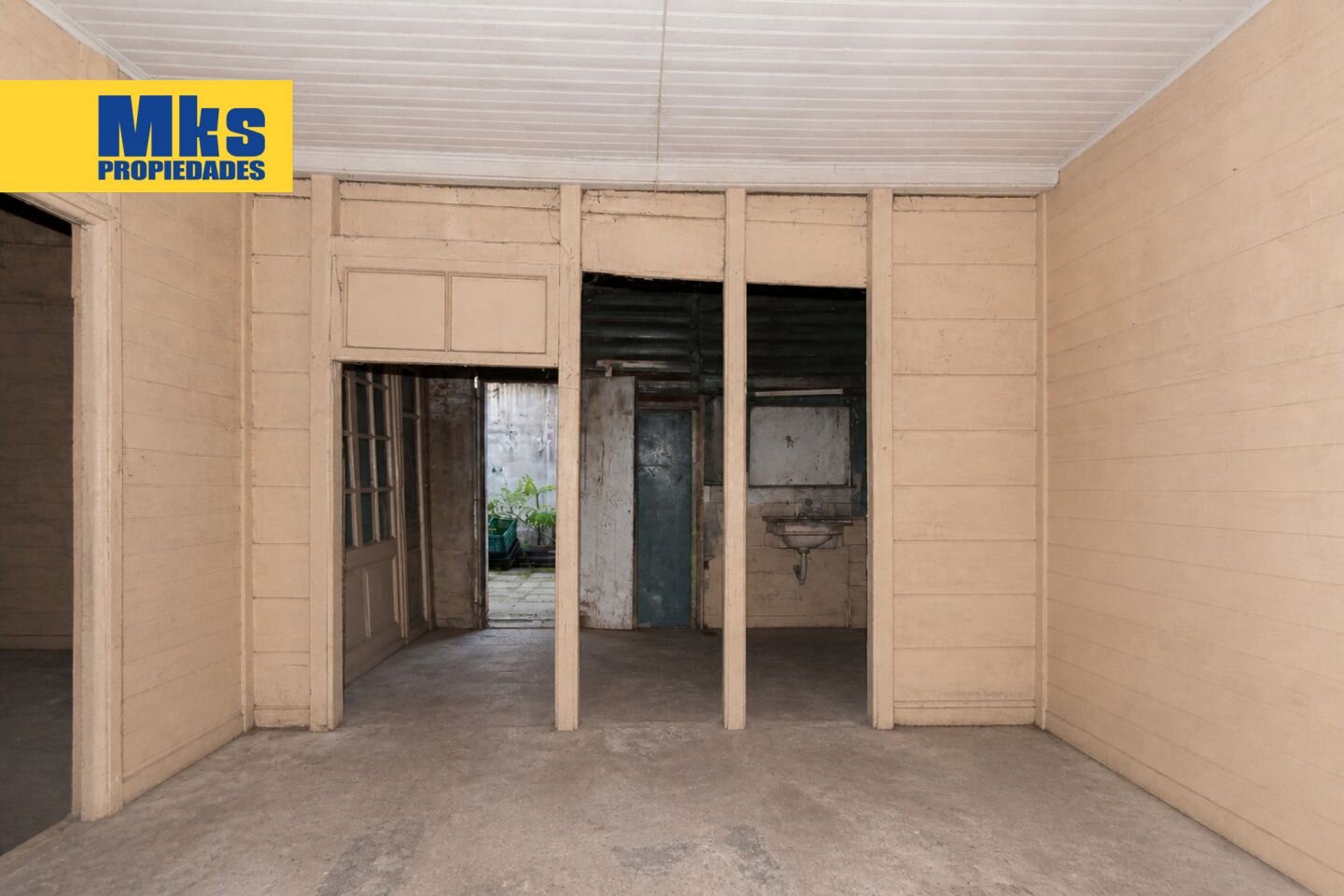 Lote en venta en La Boca. 9,23 x 12,05. 449 m2 vendibles - 24