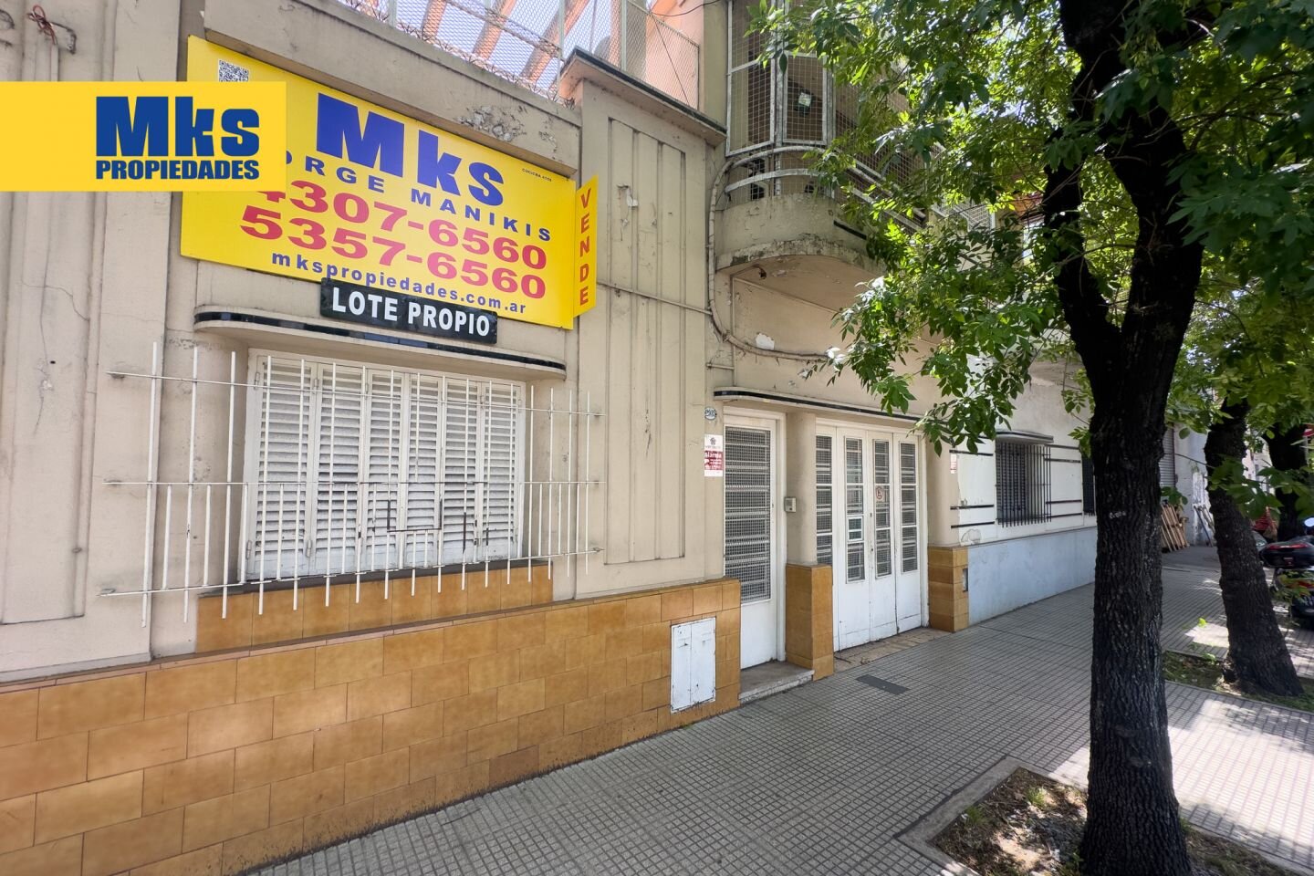 Venta. Casa sobre lote propio. Piscina y terraza. 5 dormitorios. - 33
