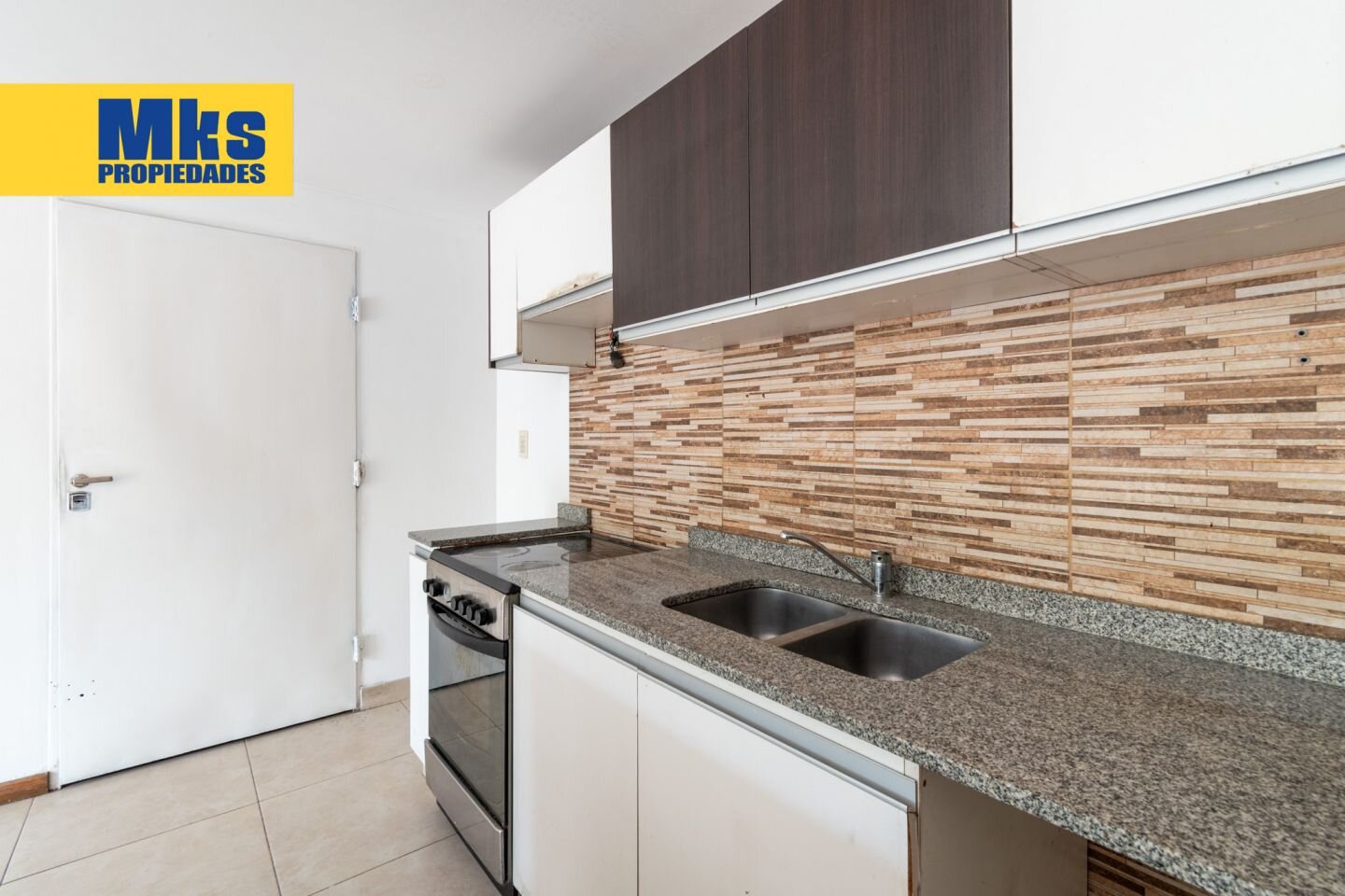 Departamento en venta. 2 ambientes c/ escritorio. Espacio guardacoches cubierto. Balcón corrido. - 8