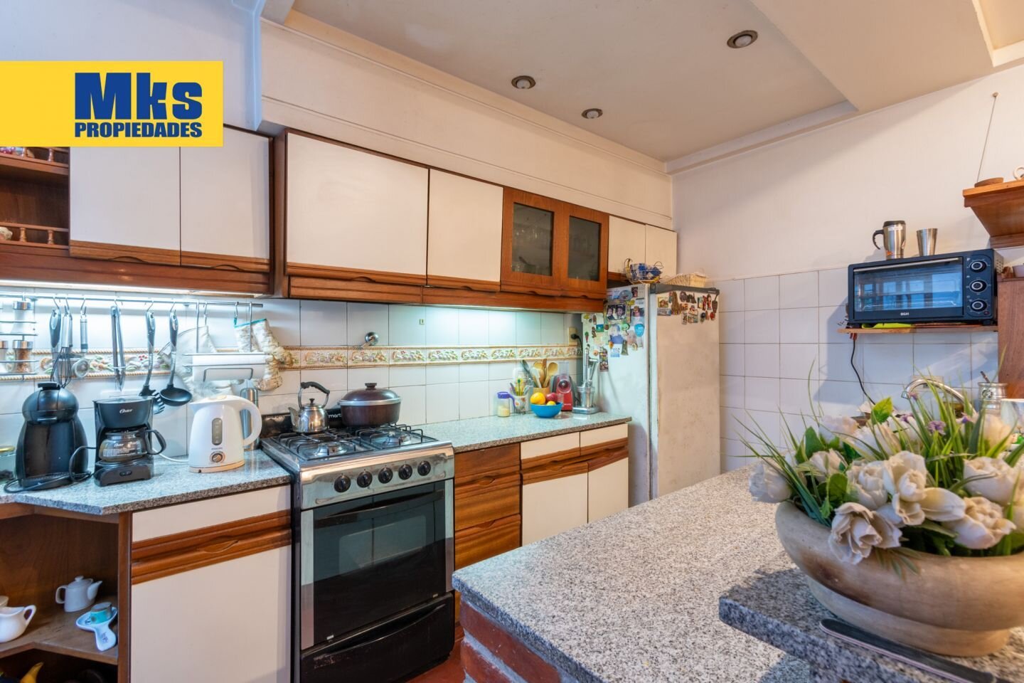 Venta. Casa en terreno propio. 4 ambientes. Quincho, patio y terraza. - 4