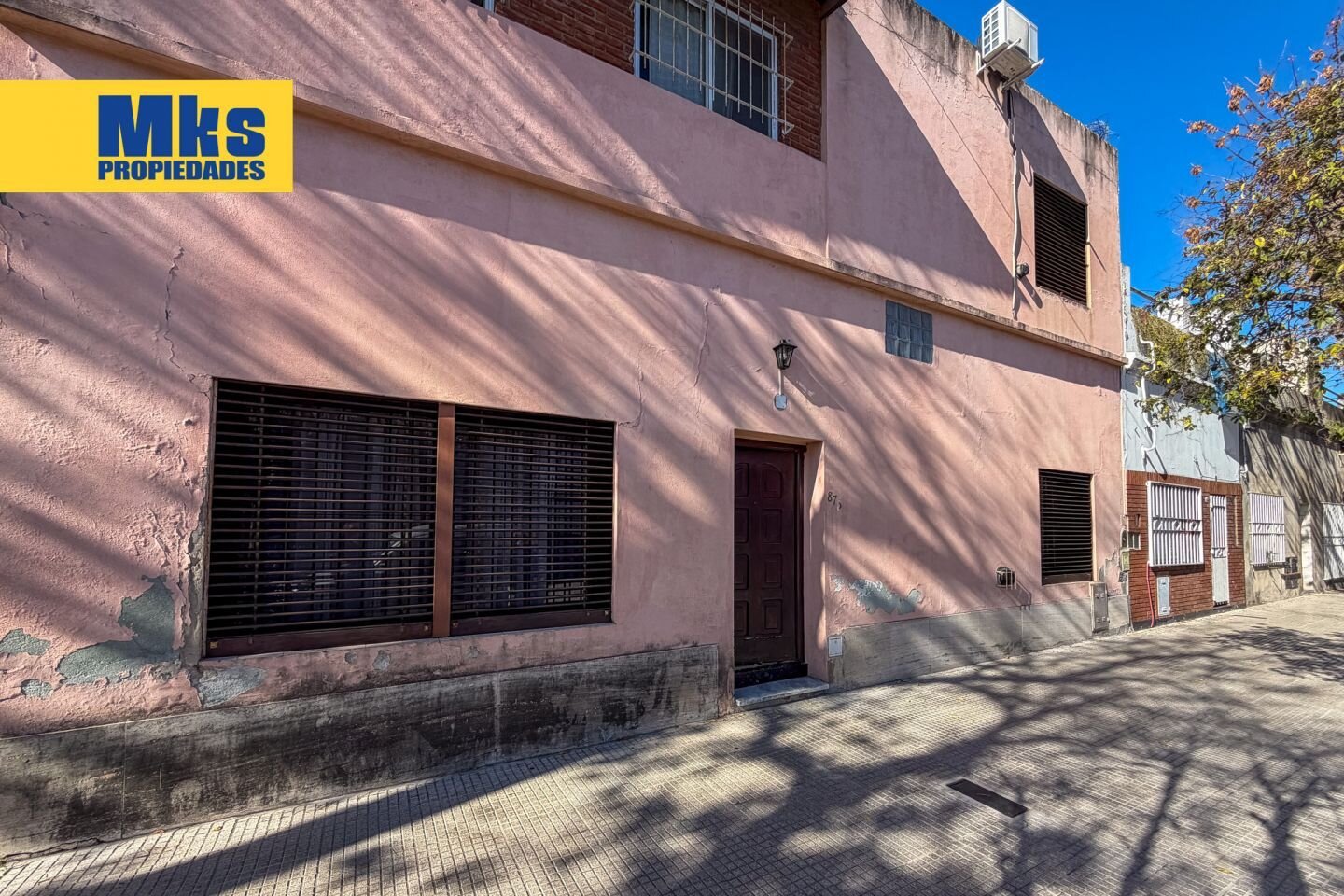Venta. Casa en terreno propio. 4 ambientes. Quincho, patio y terraza. - 29