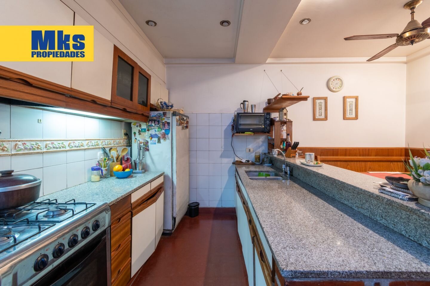 Venta. Casa en terreno propio. 4 ambientes. Quincho, patio y terraza. - 3