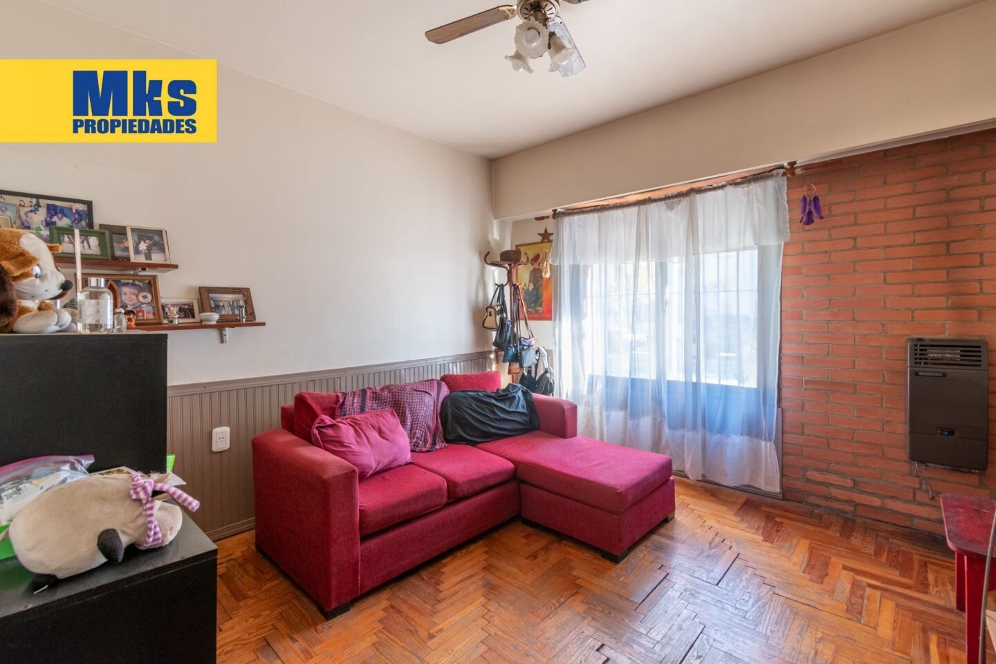Venta. Casa en terreno propio. 4 ambientes. Quincho, patio y terraza. - 14