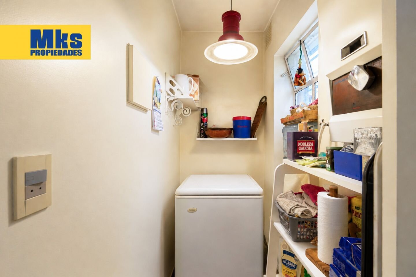 Venta. Casa en terreno propio. 4 ambientes. Quincho, patio y terraza. - 7