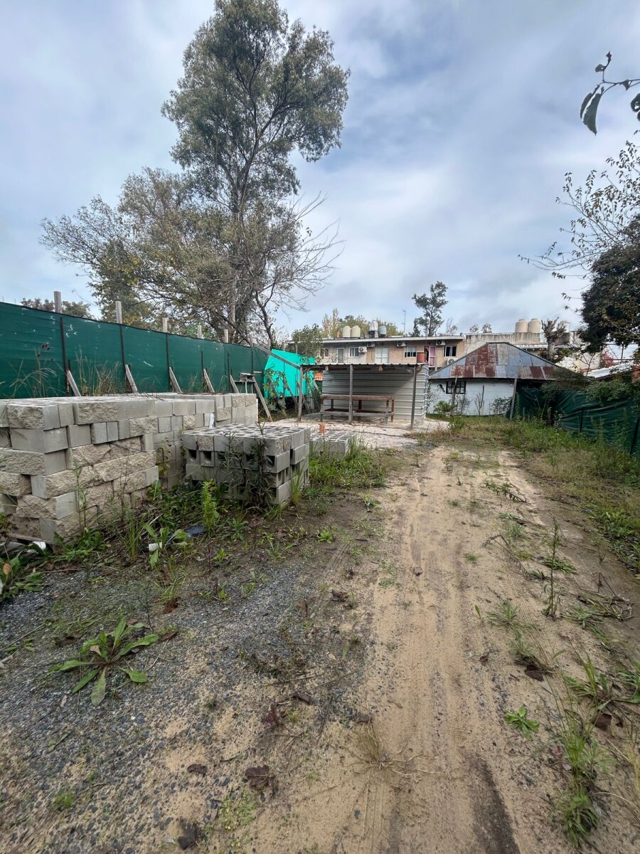 VTA DE LOTE CON MEJORAS-Barrio Pque. La Esmeralda- PILAR ofrece FINANCIACIÓN! - 6