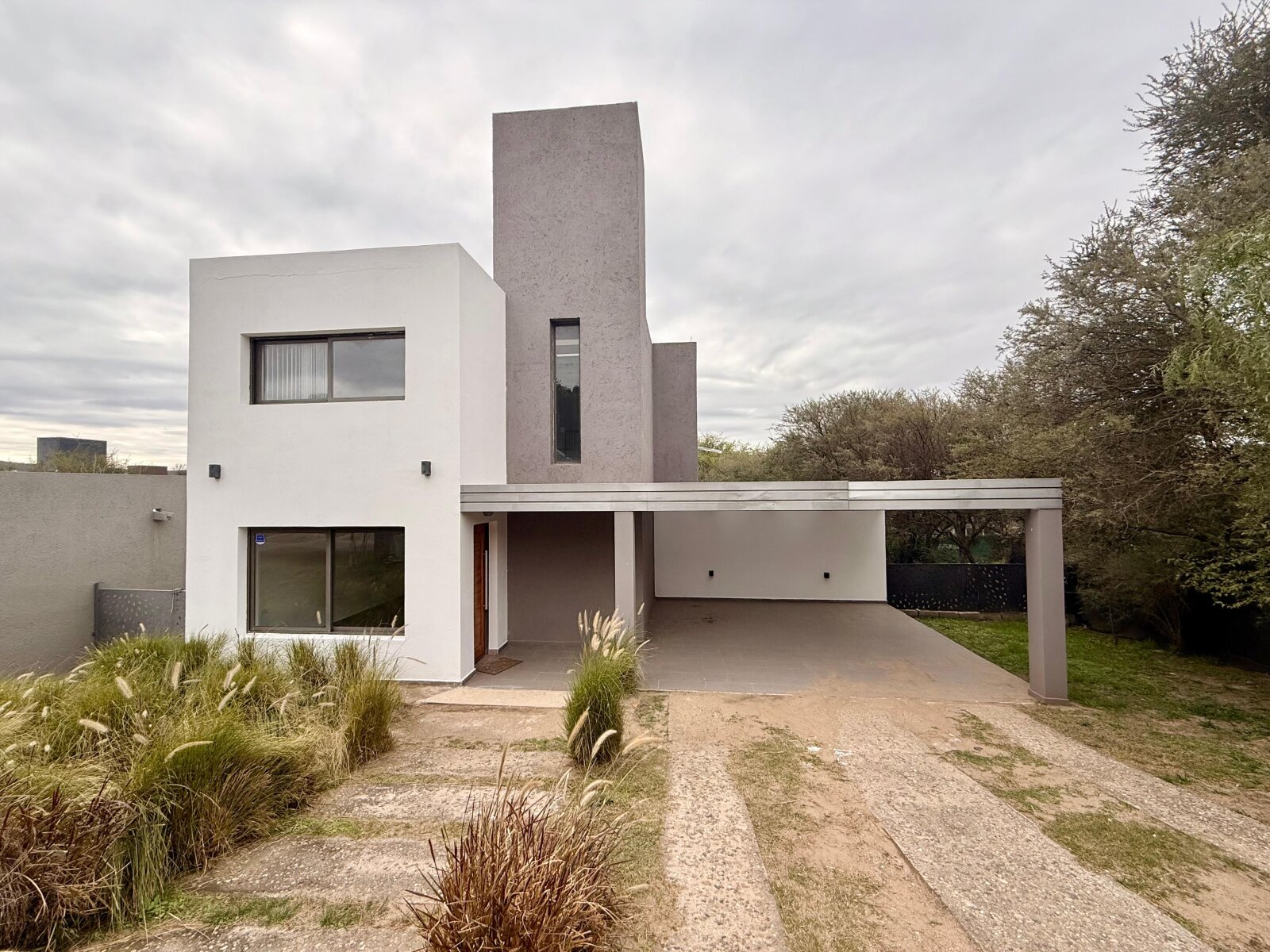 CASA EN ALQUILER EN CAÑITAS 3 DORM