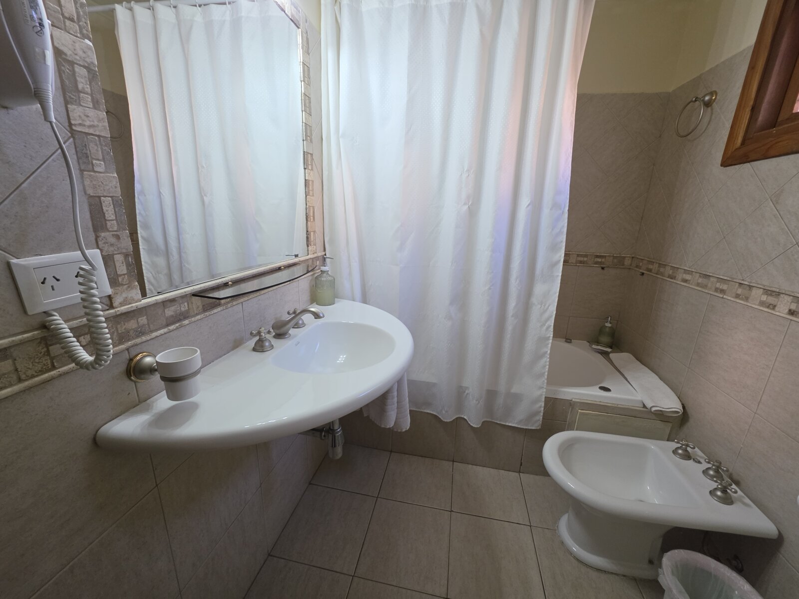 CABAÑA EN VENTA EN VILLA AYELEN ESQUEL CHUBUT - 10