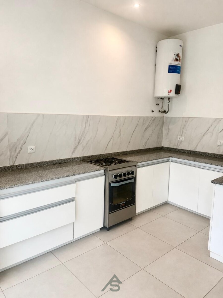 EN VENTA/ CASA/ BARRIO EL ENSUEÑO/ INGENIERO MASCHWITZ - 10