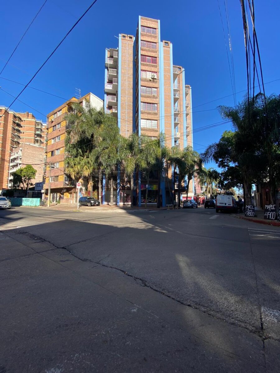 Moron Centro depto 3 ambientes a la calle - 2