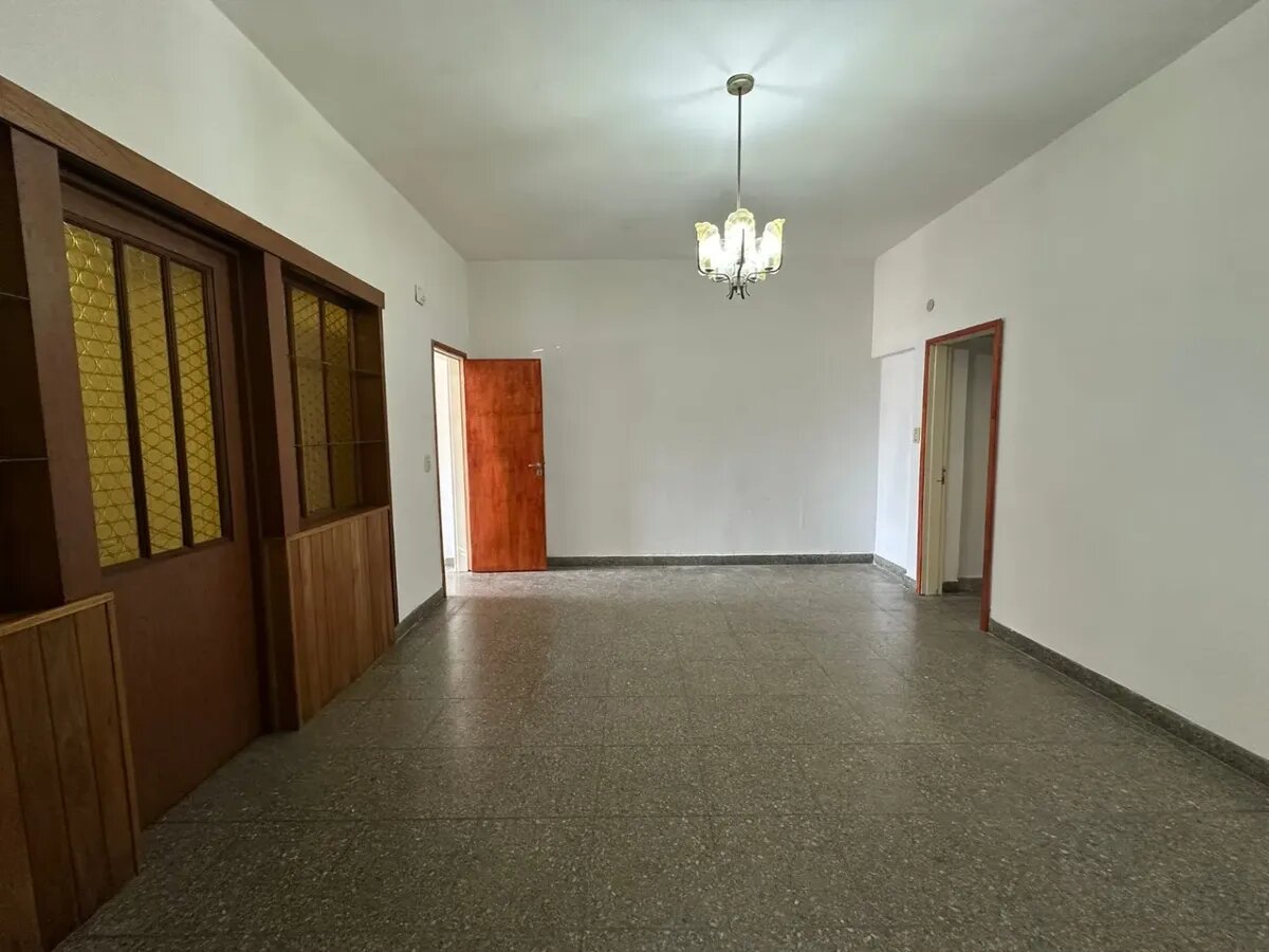 CASA 3 AMB. CON PATIO – ACEPTA MASCOTAS — foto 5