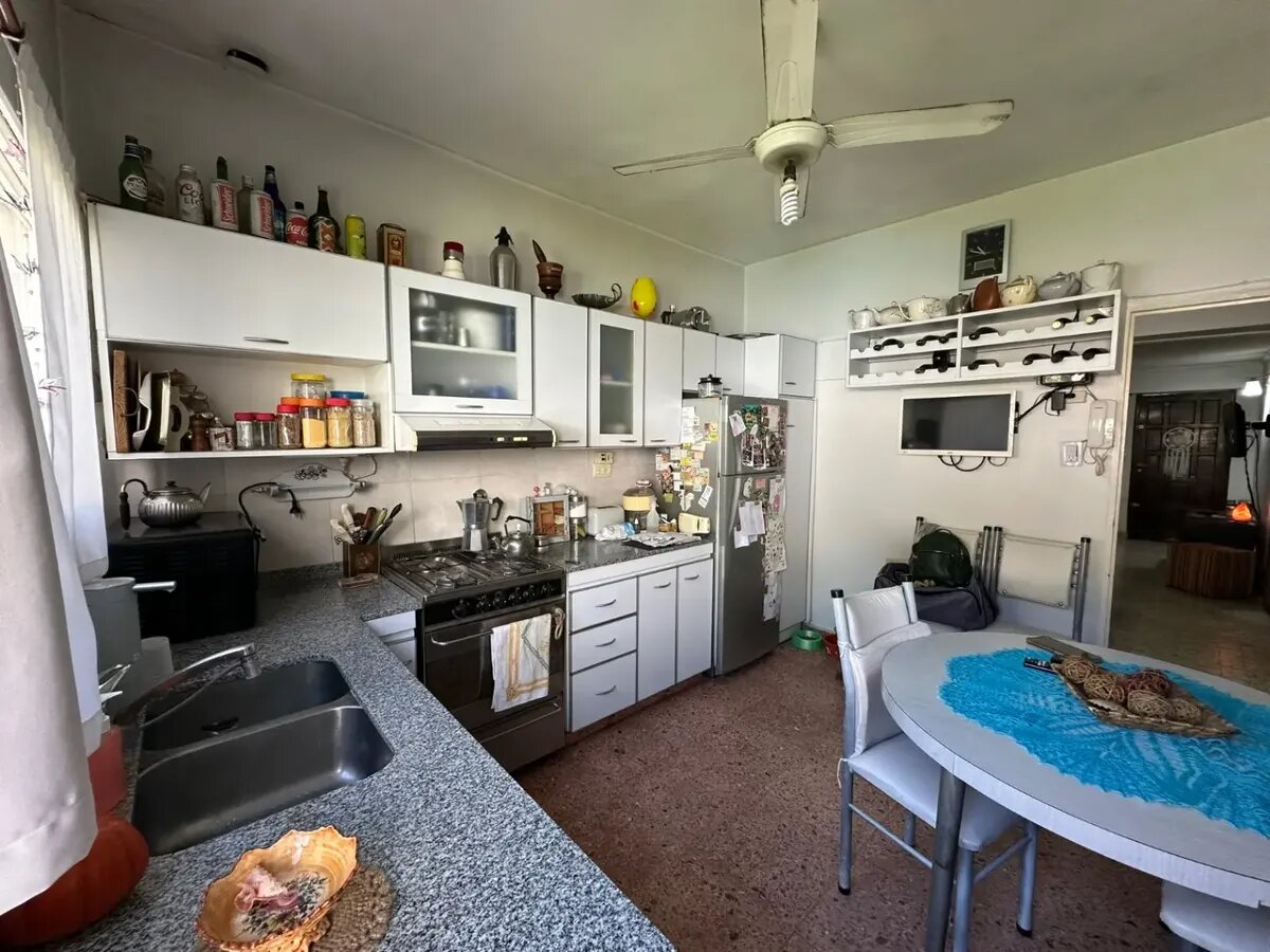 CASA EN VENTA EN FLORENCIO VARELA - 11