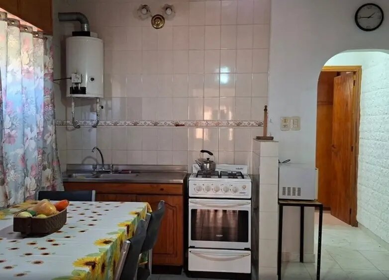 CASA + DEPARTAMENTO EN AGUAS VERDES - 2