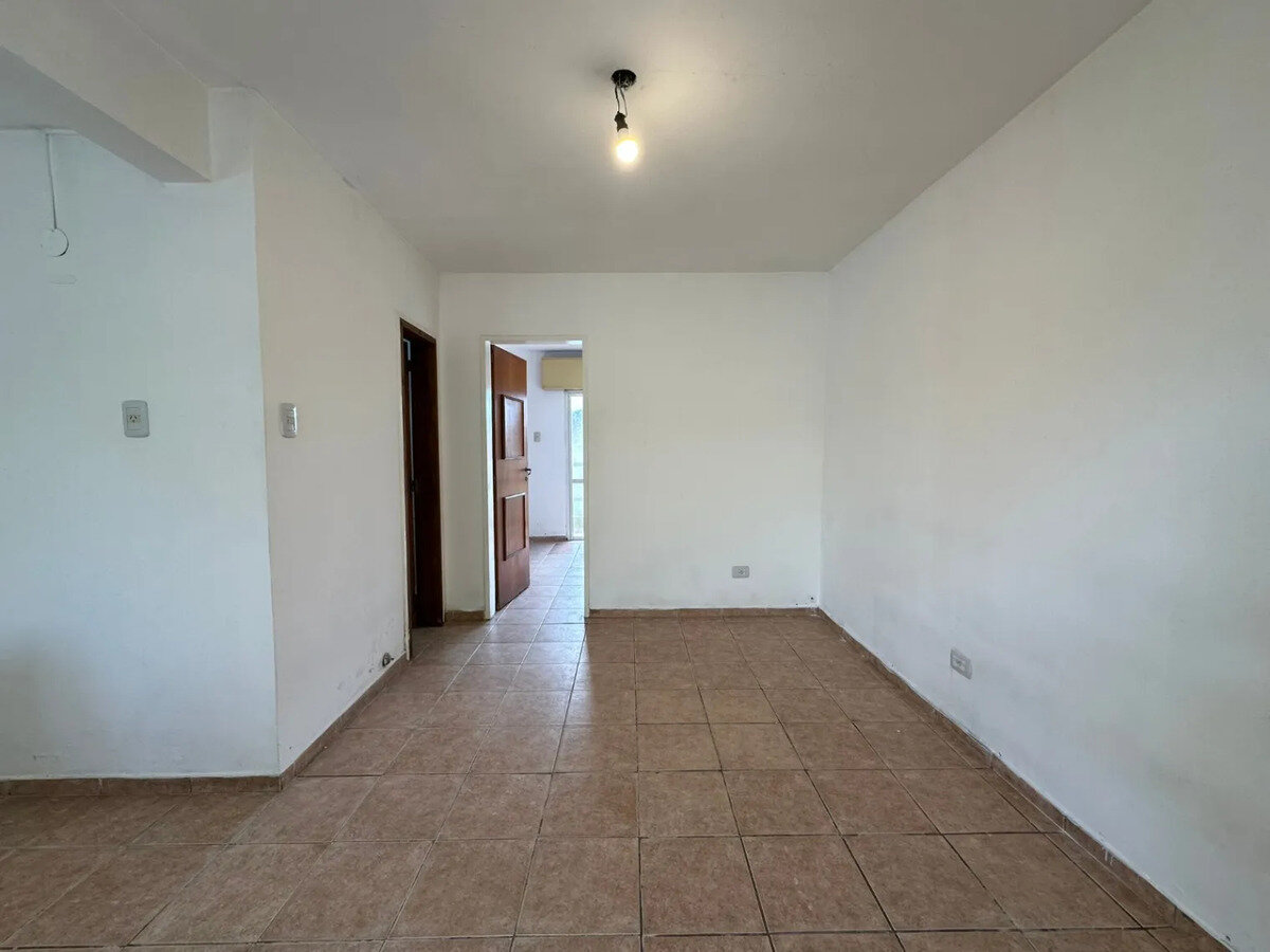 DEPARTAMENTO 2AMB. - 1ER PISO - 4
