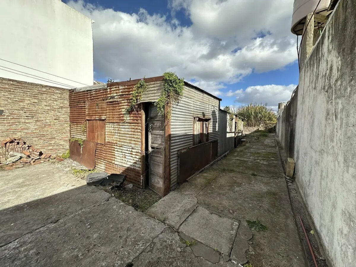TERRENO DE 391m2 - 4