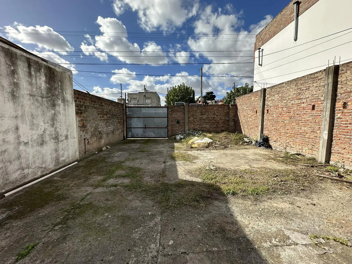TERRENO DE 391m2 - 8