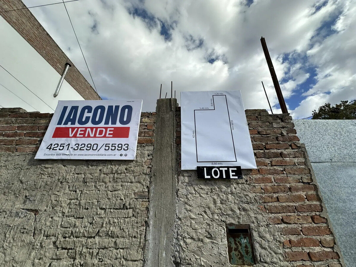 TERRENO DE 391m2 - 9