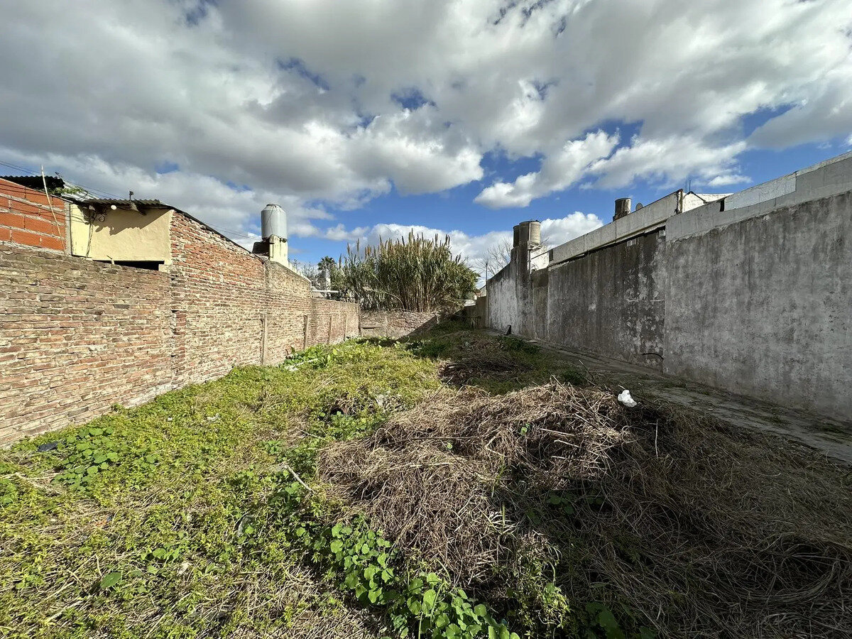 TERRENO DE 391m2 - 5