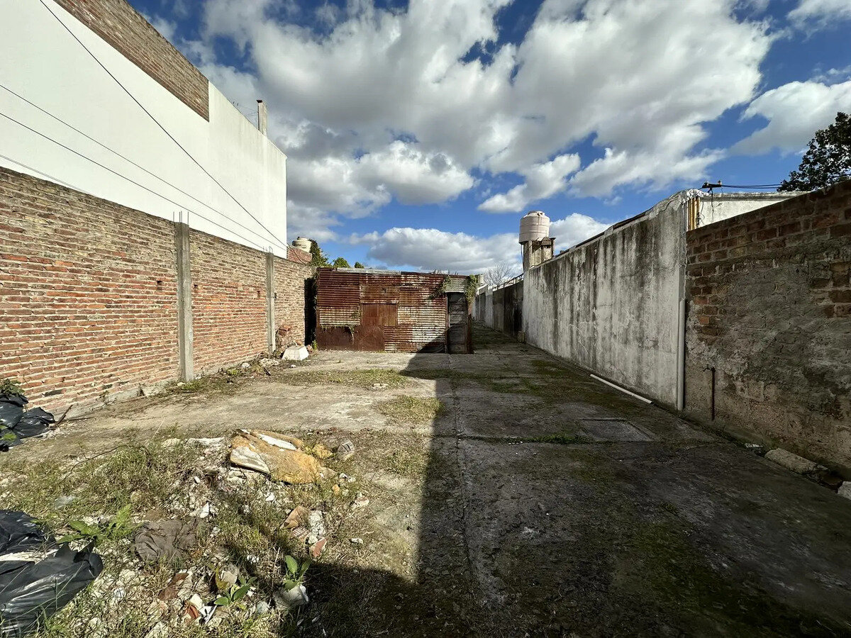 TERRENO DE 391m2 - 2