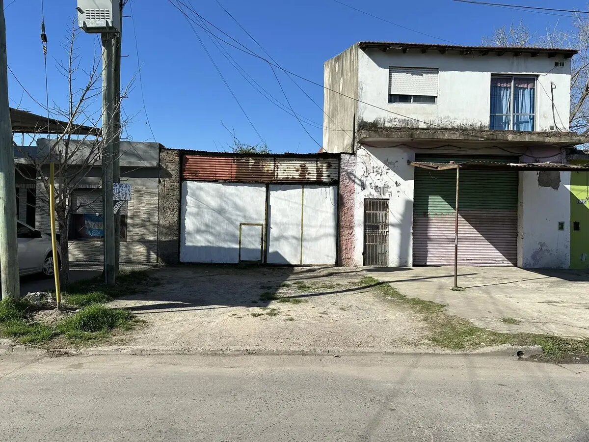 LOCALES COMERCIALES + DEPARTAMENTO + LOTE - 2