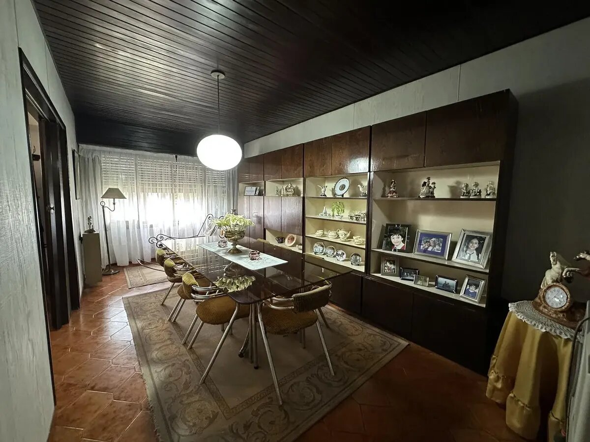 CASA CON FONDO LIBRE Y PILETA - 6