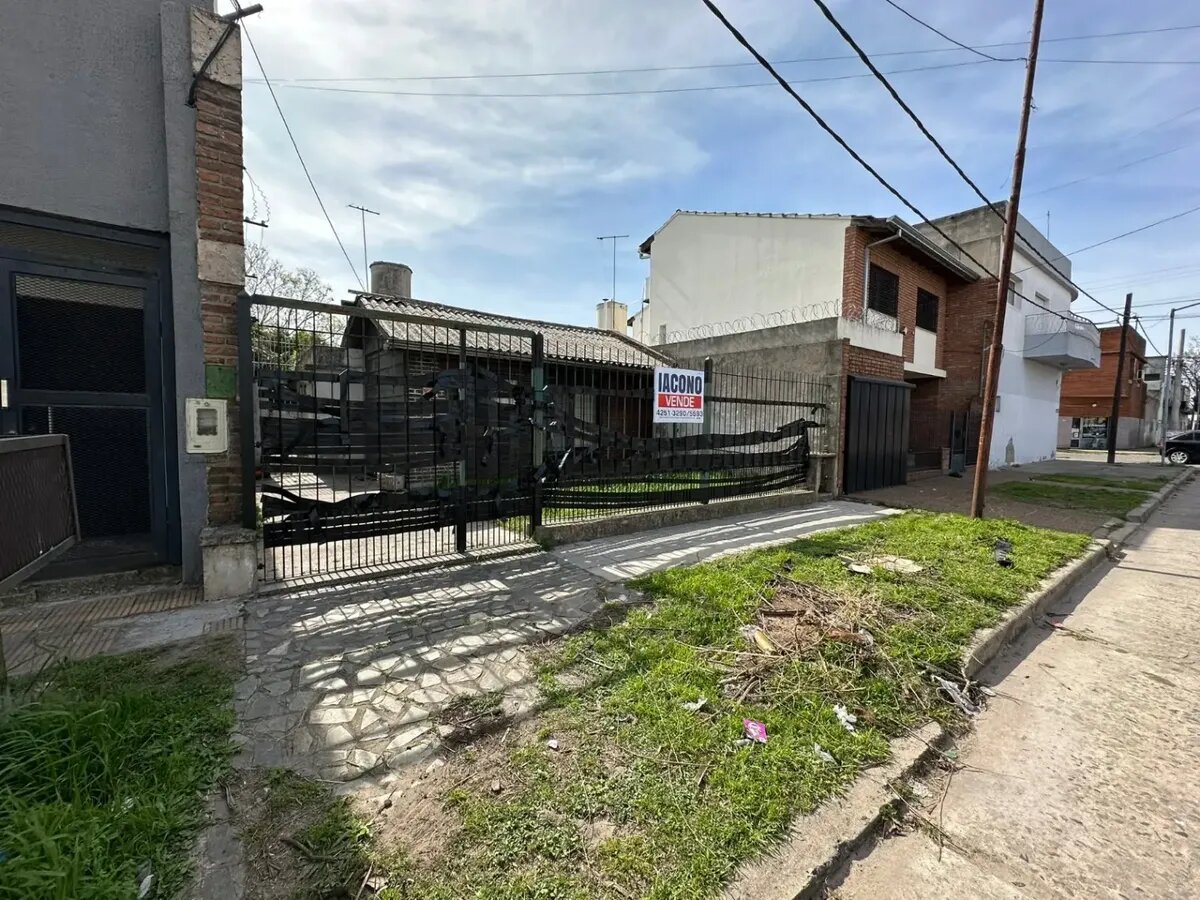 TERRENO DE 207,84 CON CASA PREMOLDEADA - 3