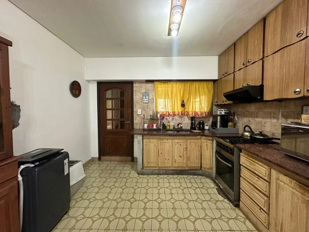 CASA CON GARAJE - 11