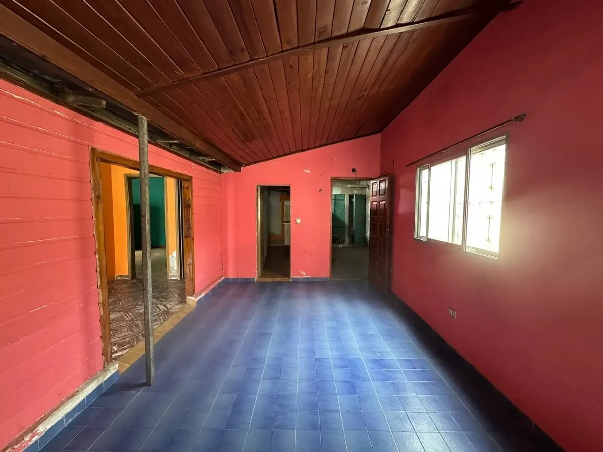 CASA CON GARAJE - 10