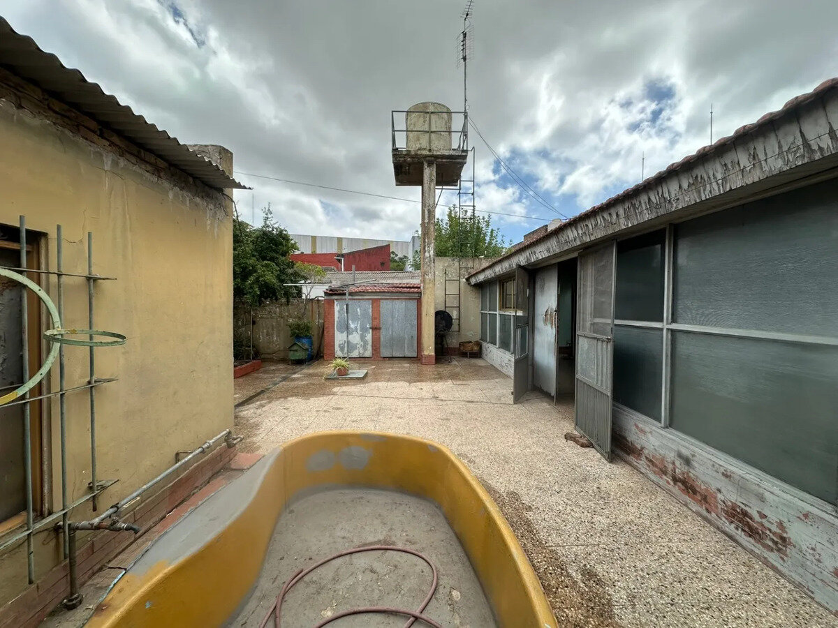 CASA CON GARAJE - 6
