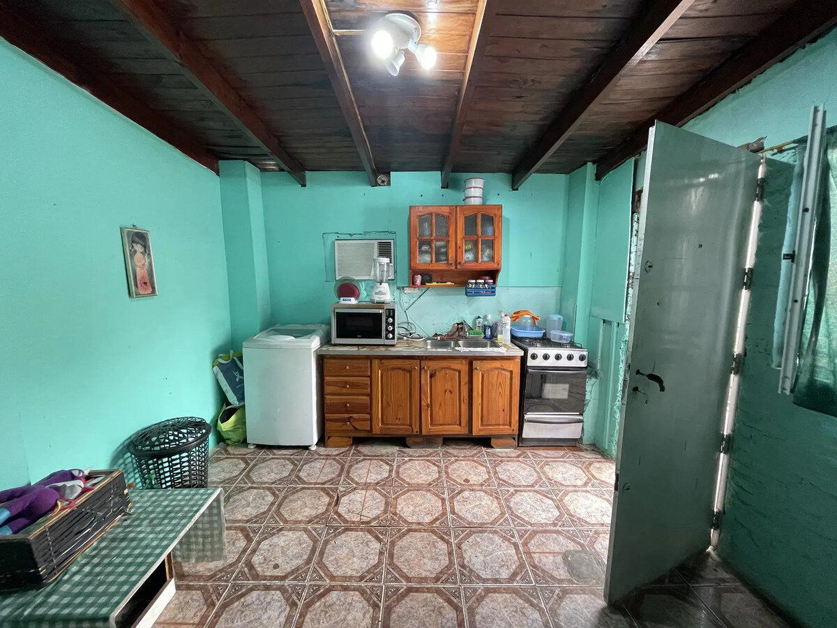CASA CON COCHERA - 10