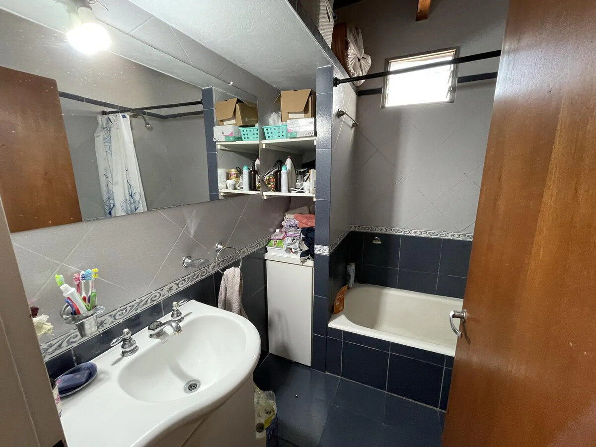 CASA Y DEPARTAMENTO - 18