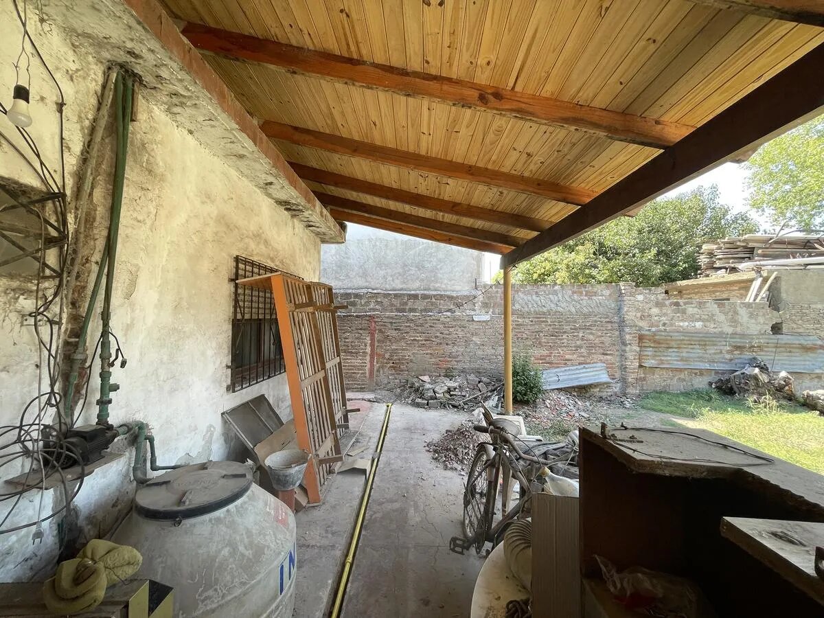 CASA A REMODELAR - BERAZATEGUI - 12