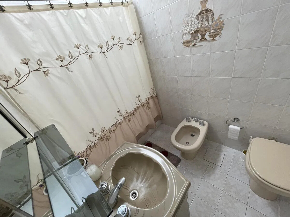 CASA Y DEPARTAMENTO - 7